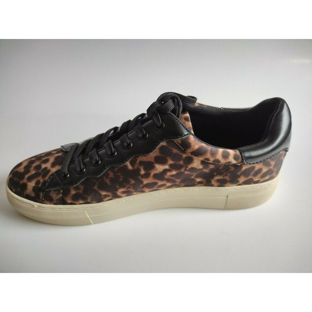 NEW VINCE CAMUTO Canvas Fabric Leopard Print Sneaker Shoes - Picture 2 of 4